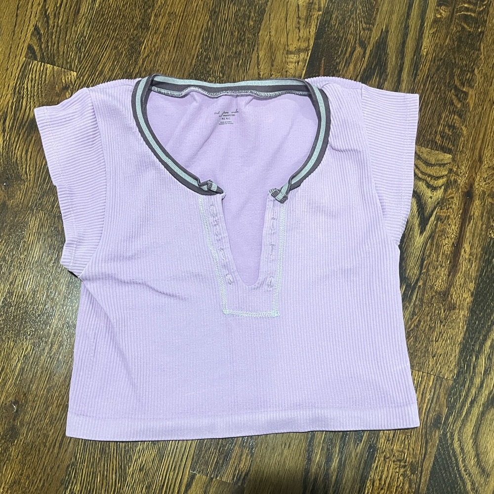 Out From Under UO Ribbed Cropped Henley Top Size M/L